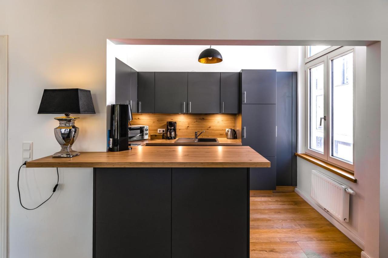 Modern 6 Bathroom Villa In The City 올덴부르크 외부 사진