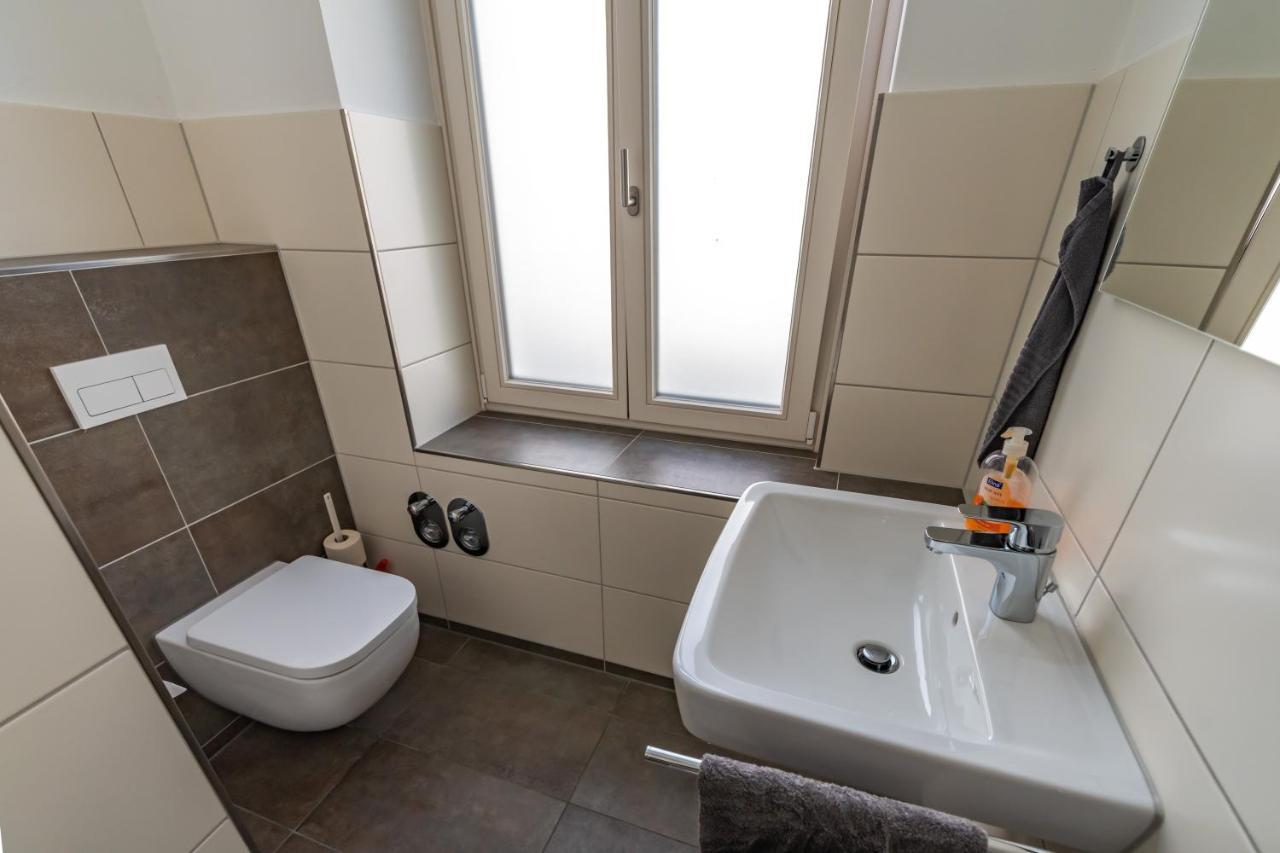 Modern 6 Bathroom Villa In The City 올덴부르크 외부 사진