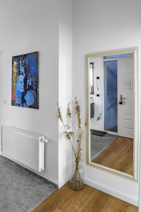 Modern 6 Bathroom Villa In The City 올덴부르크 외부 사진