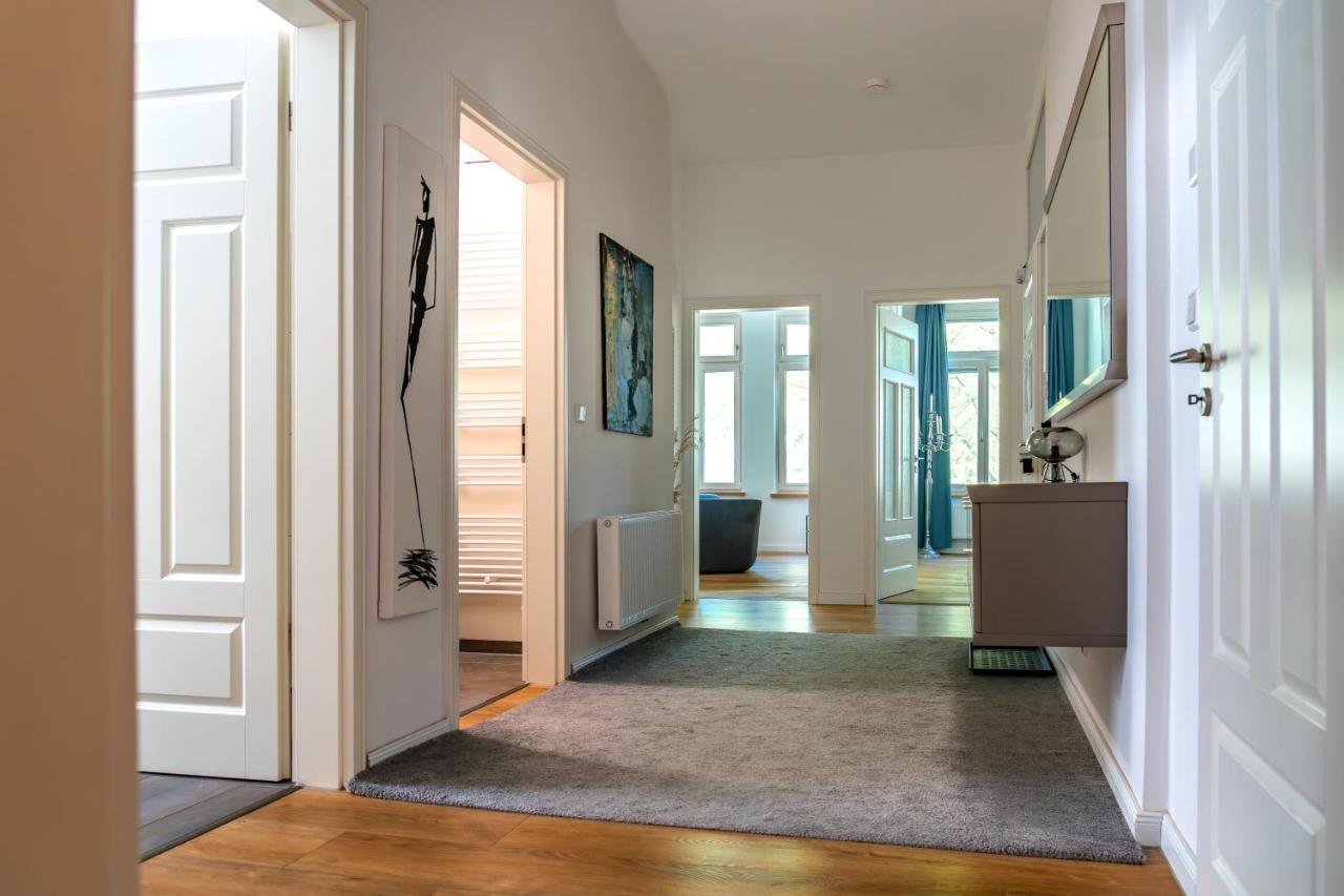 Modern 6 Bathroom Villa In The City 올덴부르크 외부 사진