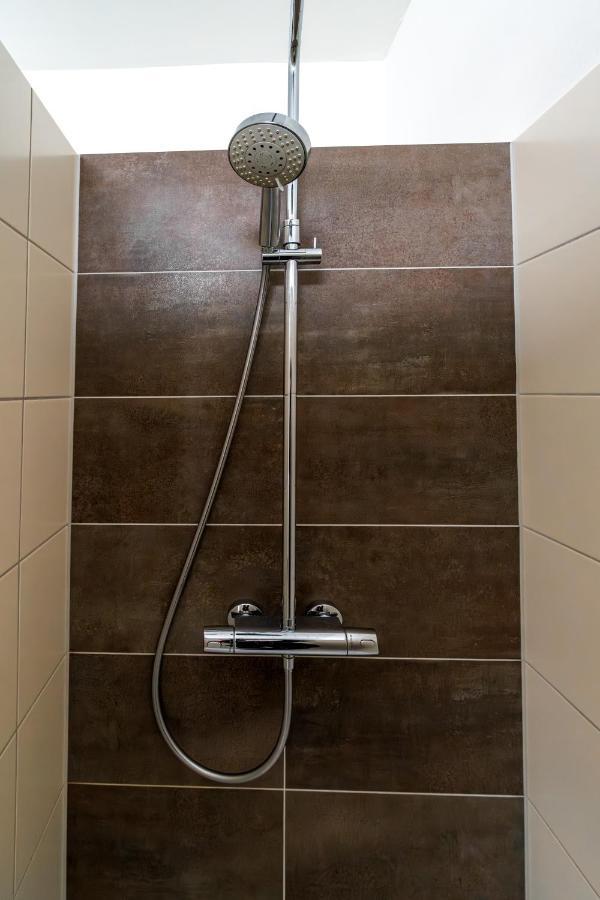 Modern 6 Bathroom Villa In The City 올덴부르크 외부 사진